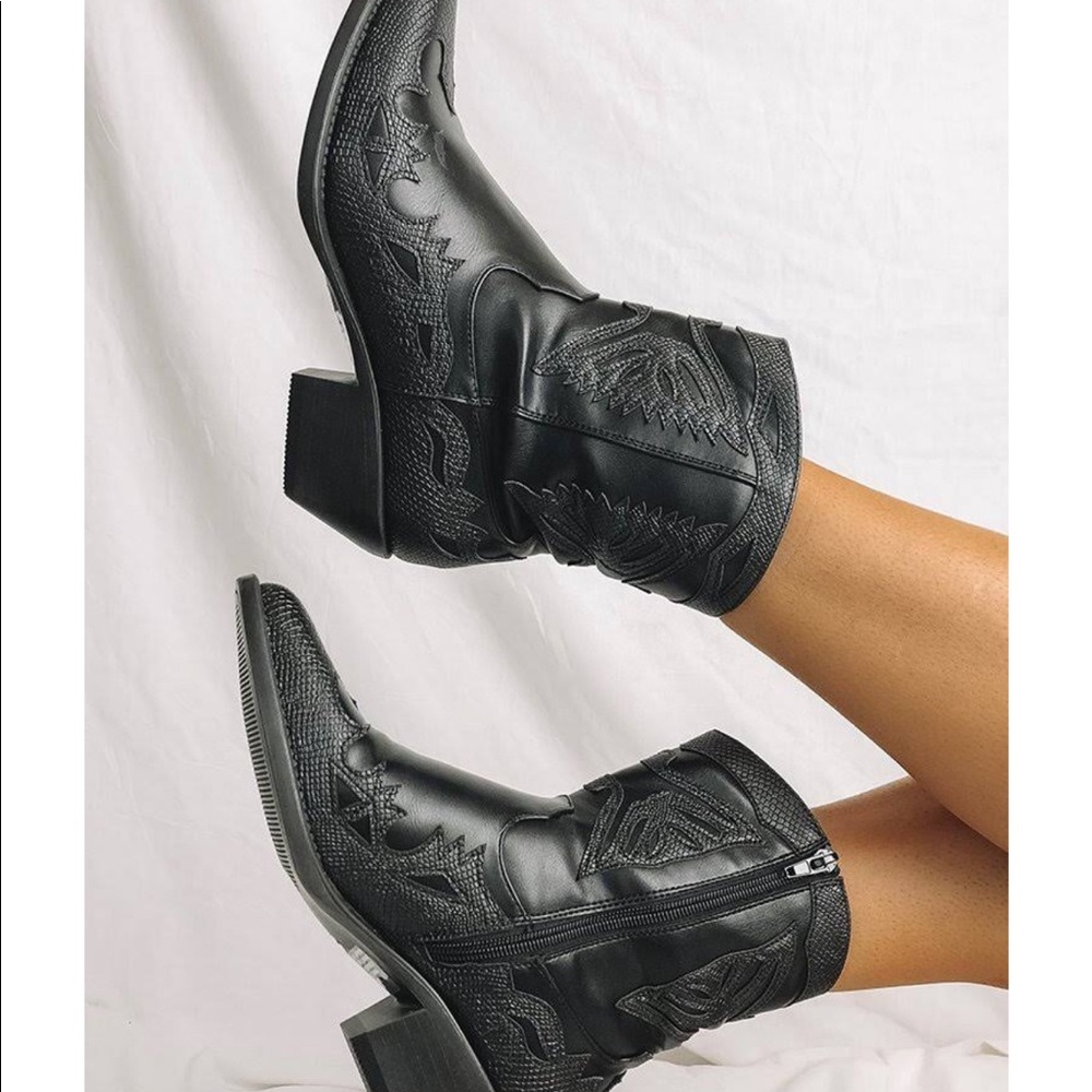 Therapy Burke Boots Black Lizard size 8